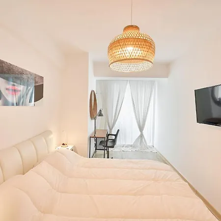 Dja Dja 11 In Infinity Beach - Parking Mamaia